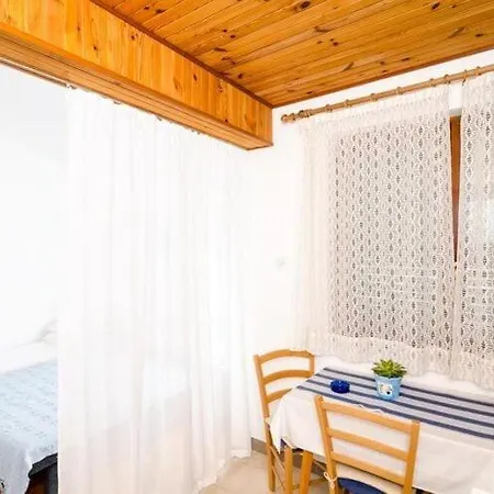 Klara-gorjana-comfort With Balcony And Sea View 2 דירה *