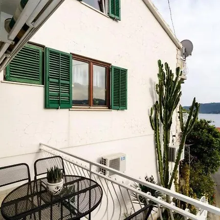 דירה Klara-gorjana-comfort With Balcony And Sea View 2 ויגאני