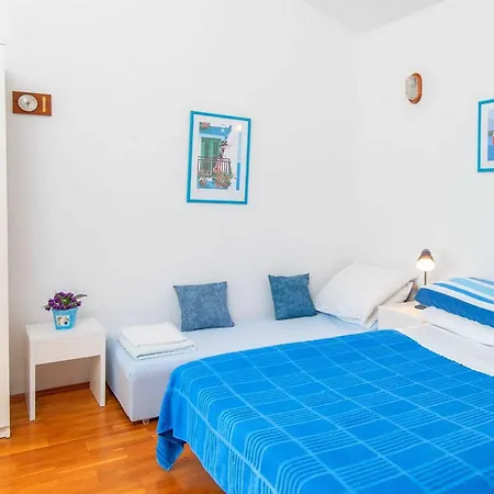 Klara-gorjana-comfort With Balcony And Sea View 2 דירה ויגאני